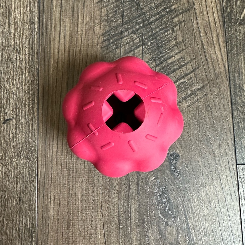 NWOT PetSafe Mini Treat Pouch & SodaPup Cupcake Treat Dispenser - Picture 8 of 9